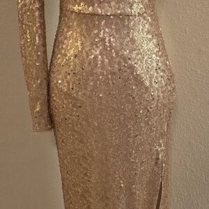 BCBGMaxAzria Gold Sequin Long Sleeve Dress